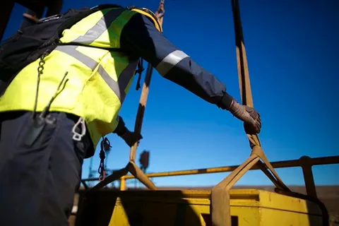 Lifting and Slinging Training: Ensuring Safety and Efficiency in the Workplace