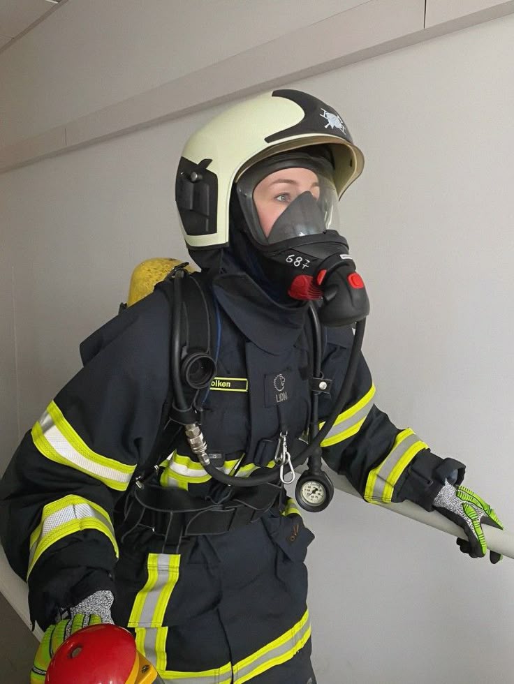 Firefighter Cosplay: A Complete Guide to Creating an Authentic Look